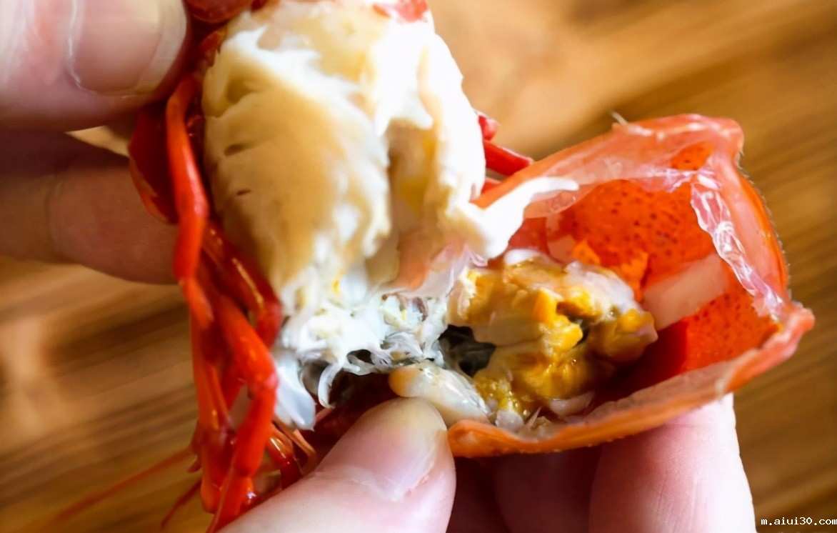 虾头里面是“精华”还是“屎”?究竟能吃吗?爱吃虾的快看看吧