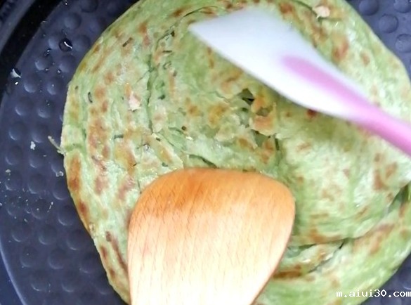 蔬菜食材配送公司:夏季多吃这个“碱性蔬菜”,加点面粉烙成饼